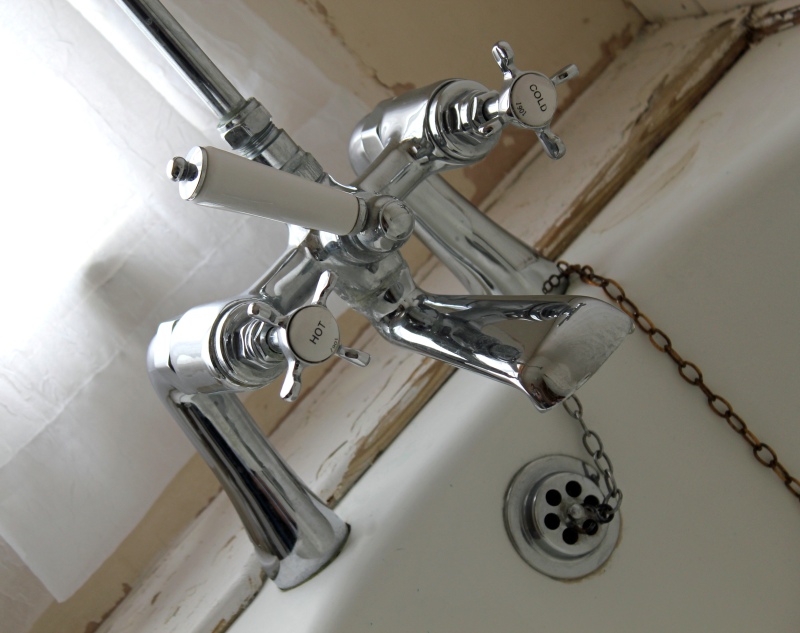 Shower Installation Hoddesdon, EN11